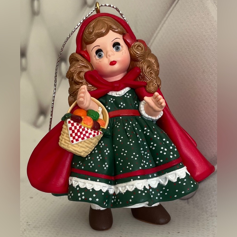 Vintage Madam Alexander Little Red Riding Hood keepsakes Ornament 1997